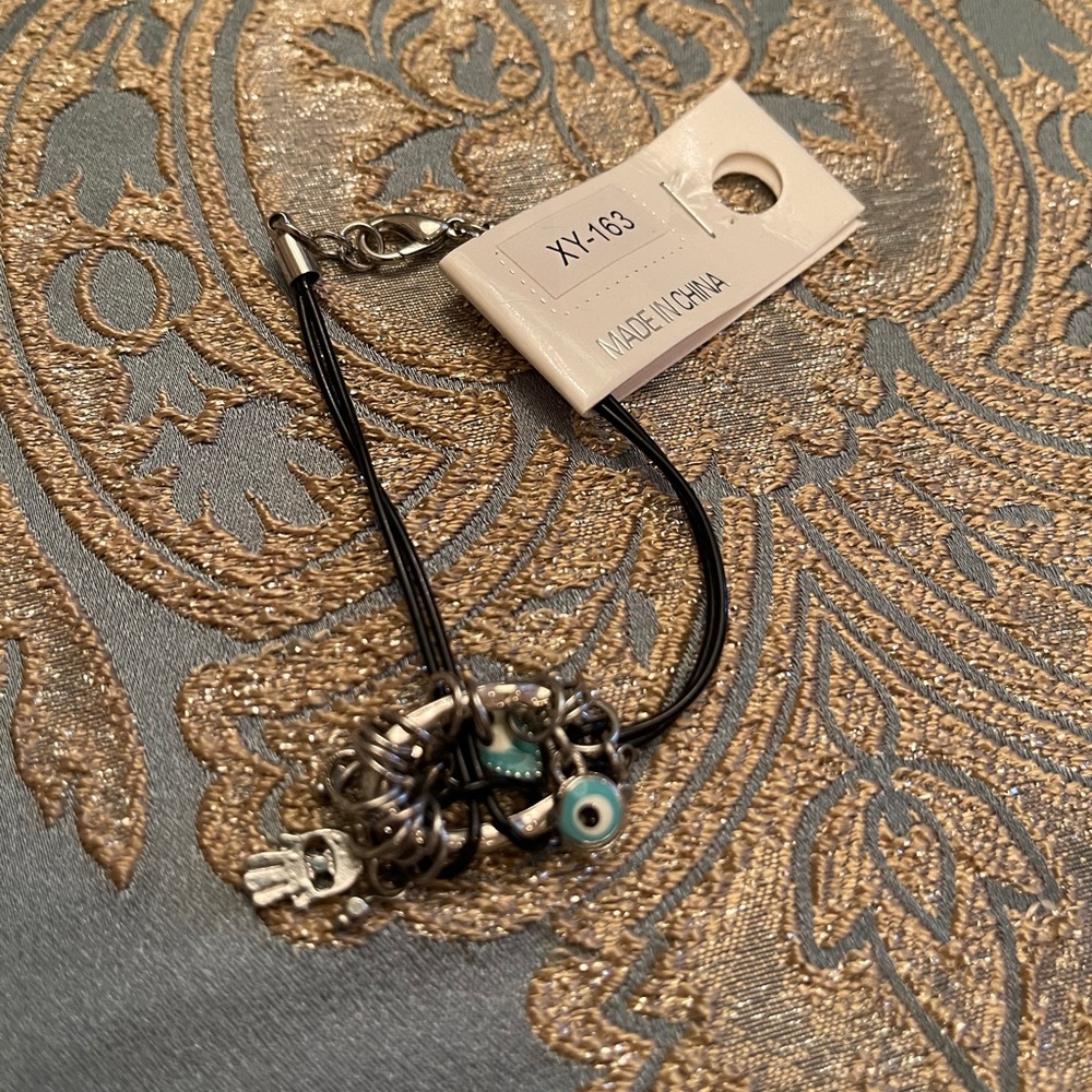 Charm bracelet